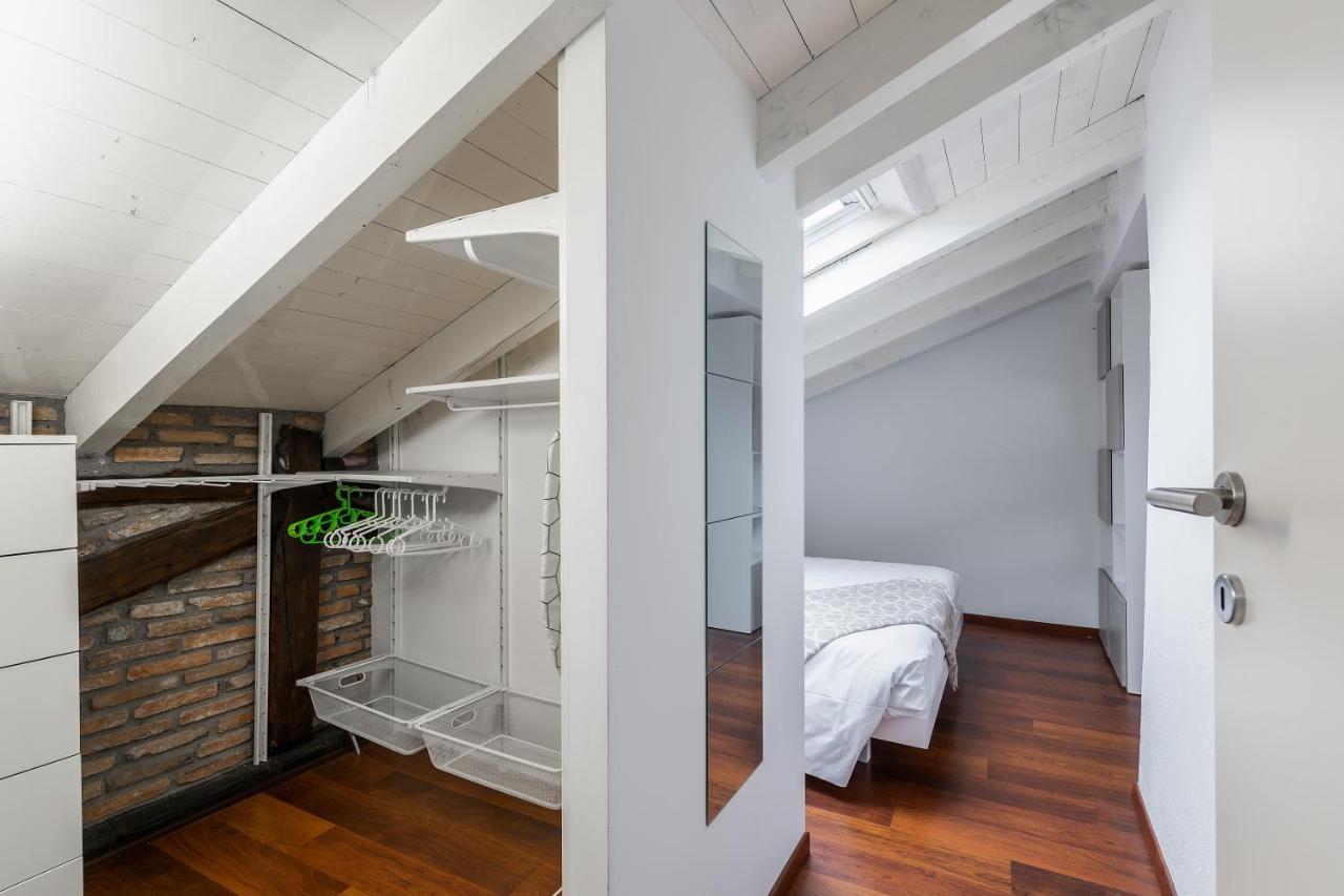 In Our Home By Holiday Solutions Côme Esterno foto