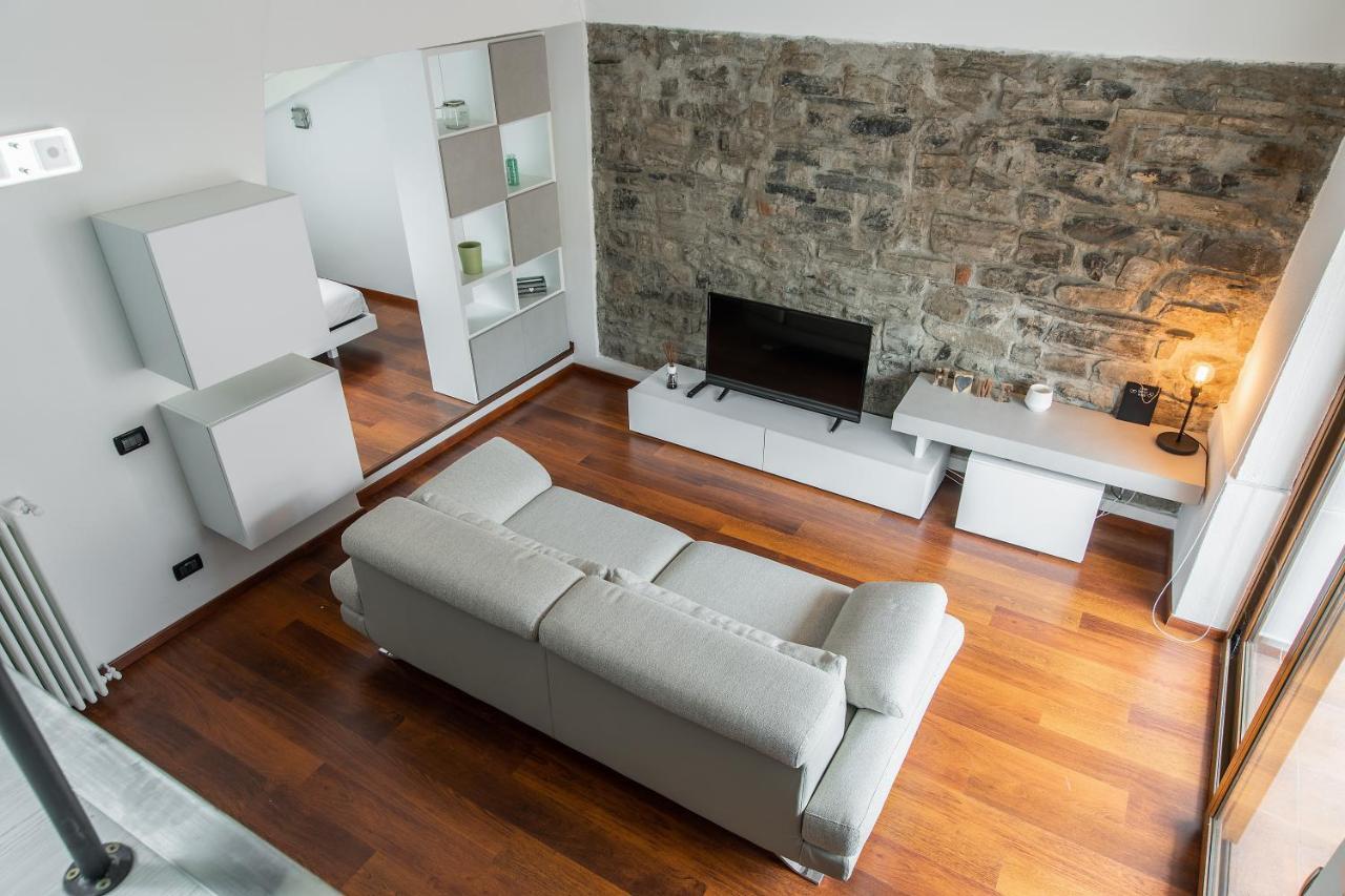 In Our Home By Holiday Solutions Côme Esterno foto